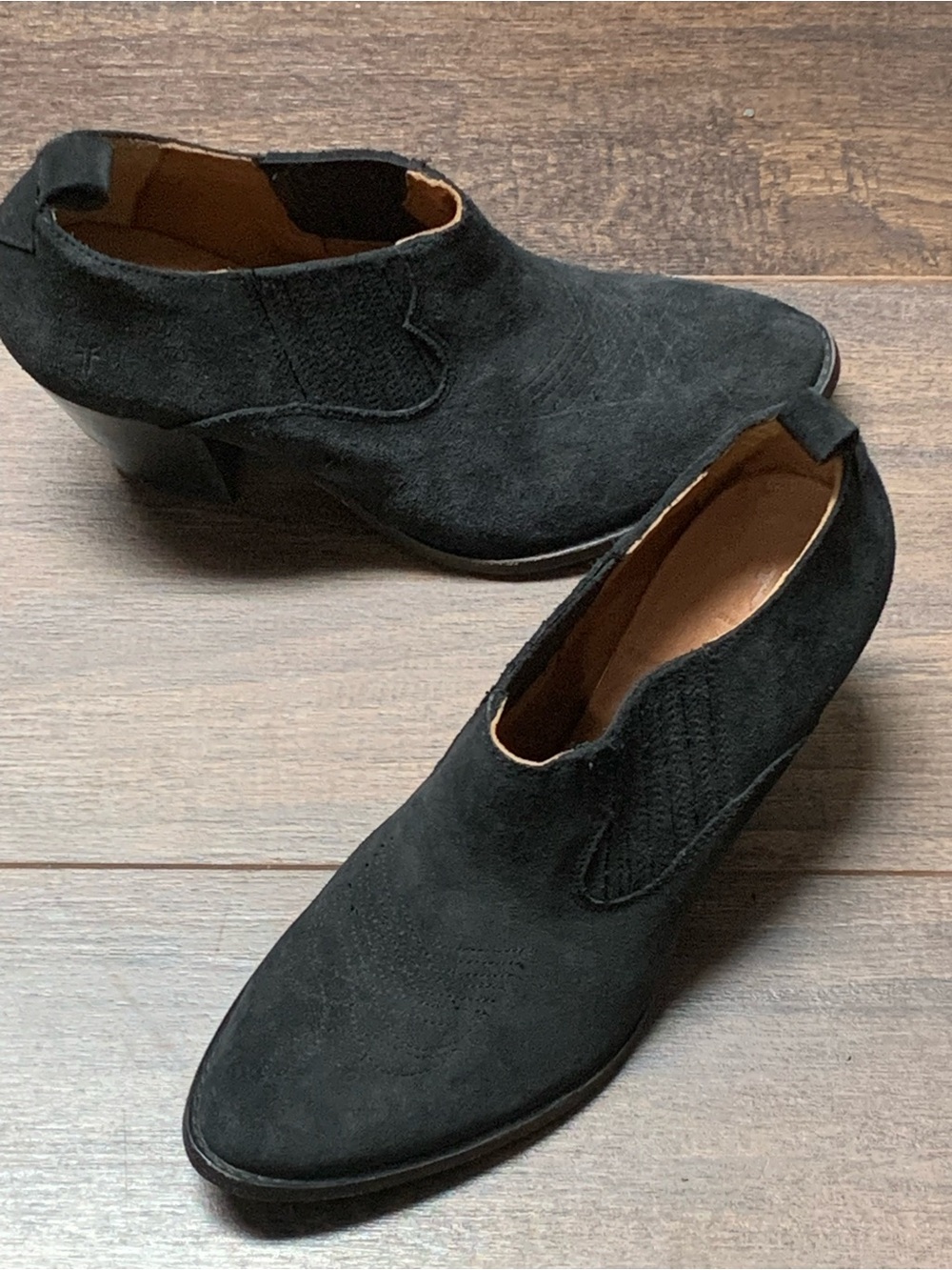 Frye Ilana Black Suede Booties Size 8 NWOT
